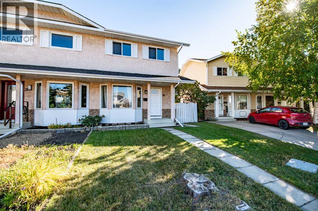 Listing photo – 33 Kirsch Close, Red Deer