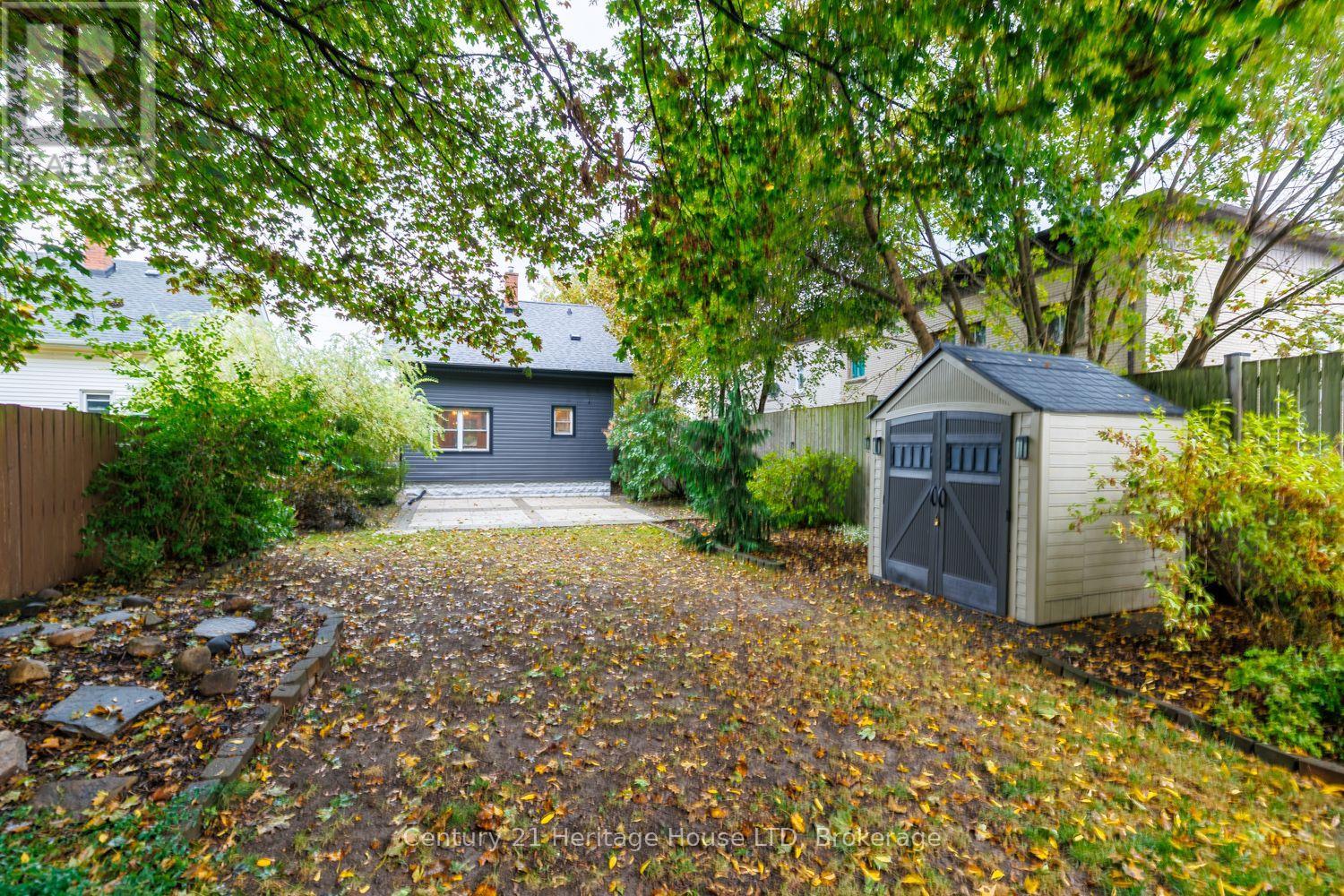 305 PHIPPS STREET S - 21