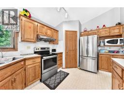 Recreational, Games room - 184 Hampshire Circle Nw, Calgary, AB T3A4Y3 Photo 9