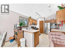 Den - 184 Hampshire Circle Nw, Calgary, AB T3A4Y3 Photo 8