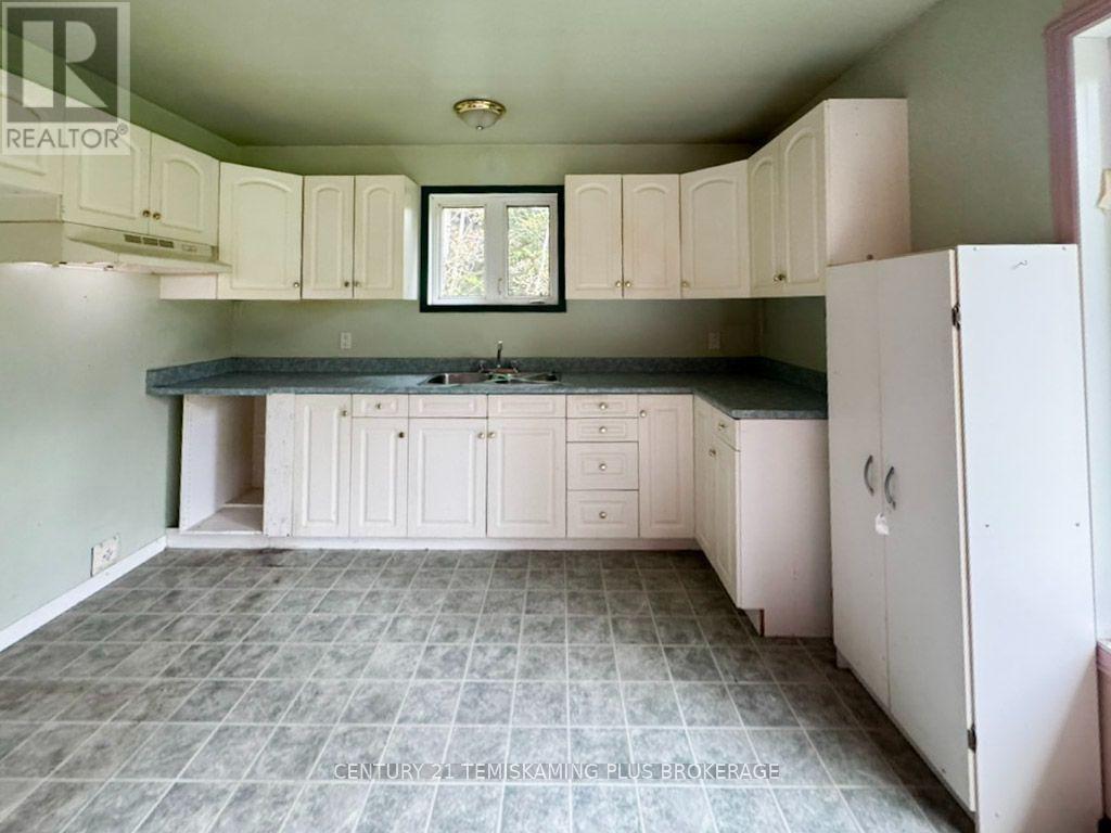 937772 MARSH BAY ROAD, Coleman (Coleman Twp) — photo 4