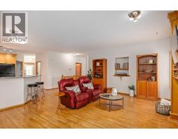169 Parklane Drive - photo 4