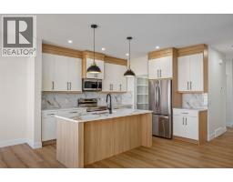 150 Lakewood Crescent - photo 4