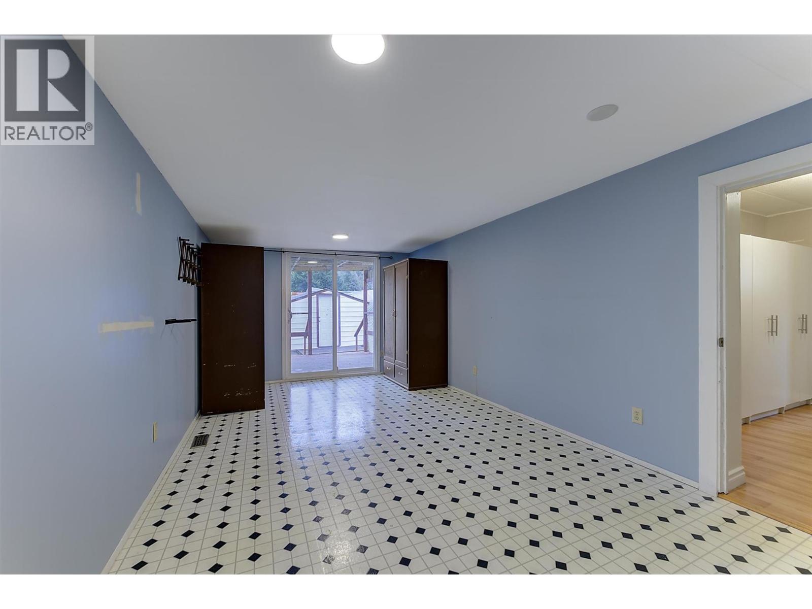 #45 1929 97 Highway S - Image 14