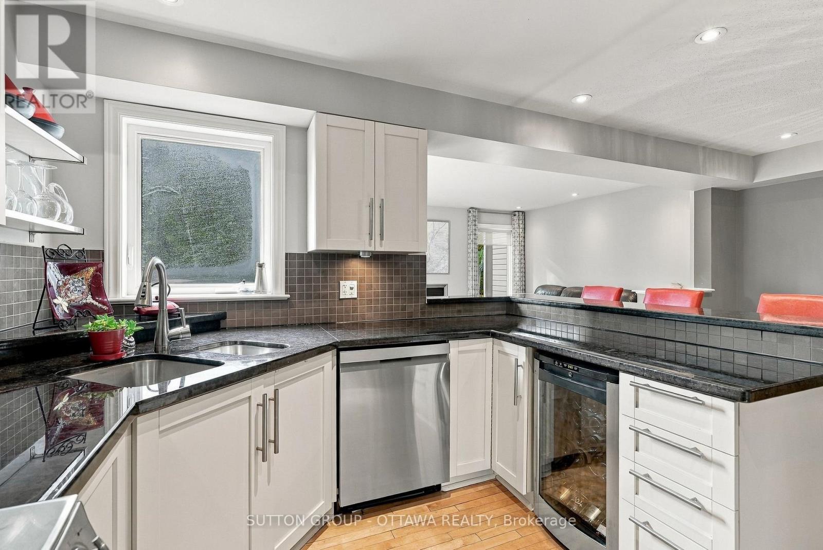 333 RIVERSEDGE CRESCENT, Ottawa — photo 8