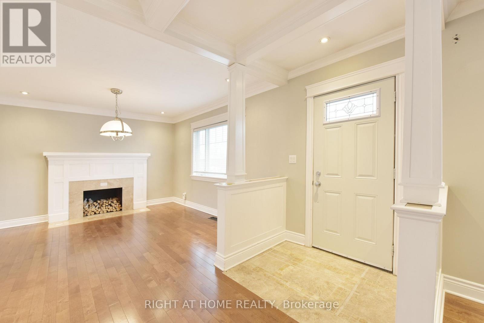 37 ROSSLAND AVENUE, Ottawa — photo 3