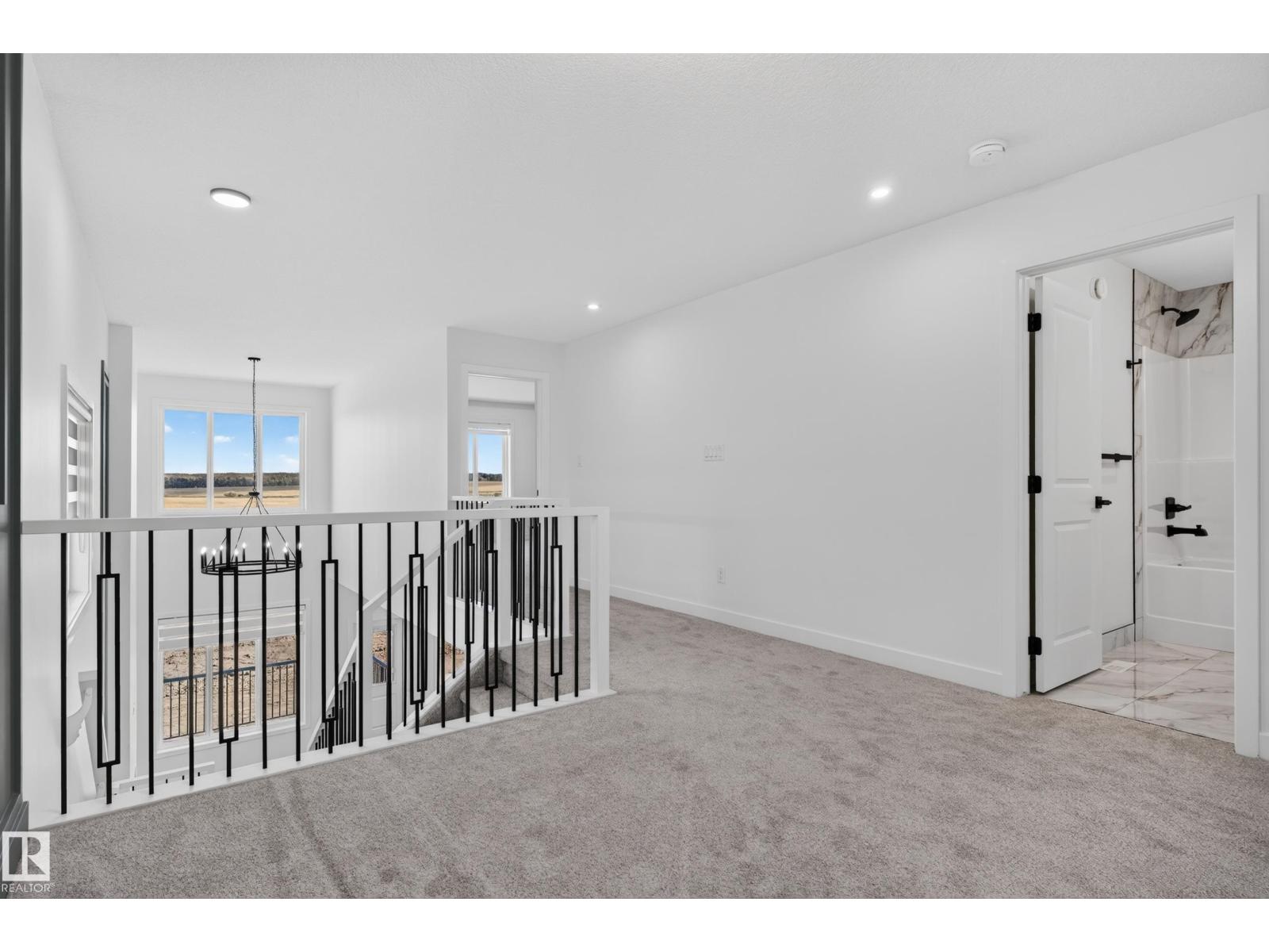 4 parker LN - 29