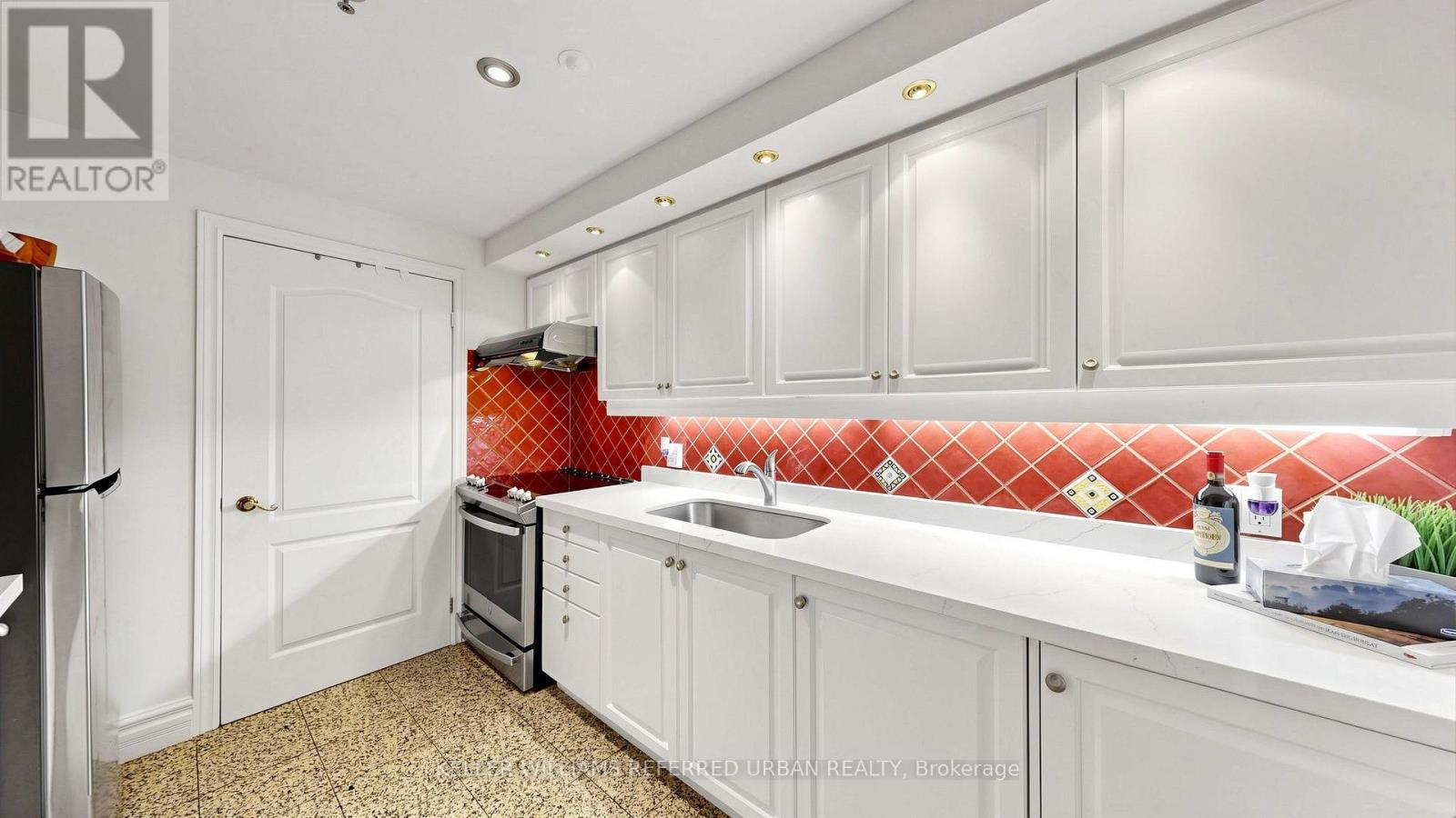 5 - 1 WATERGARDEN WAY, Toronto (Bayview Village) — photo 8
