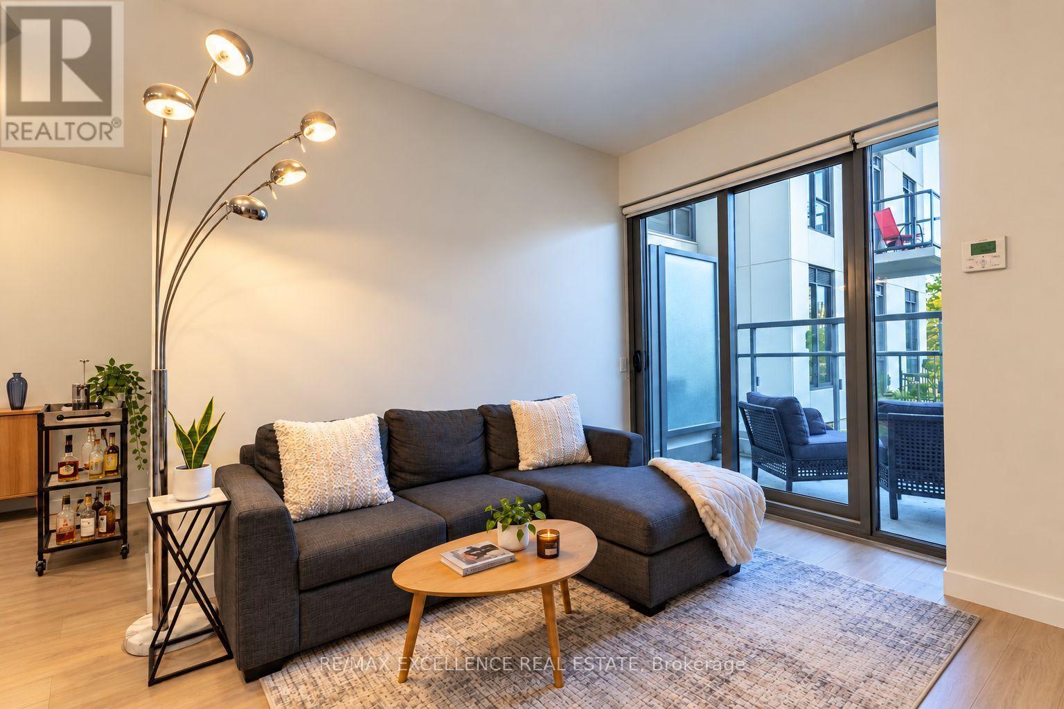 330 - 280 HOWLAND AVENUE, Toronto (Annex)