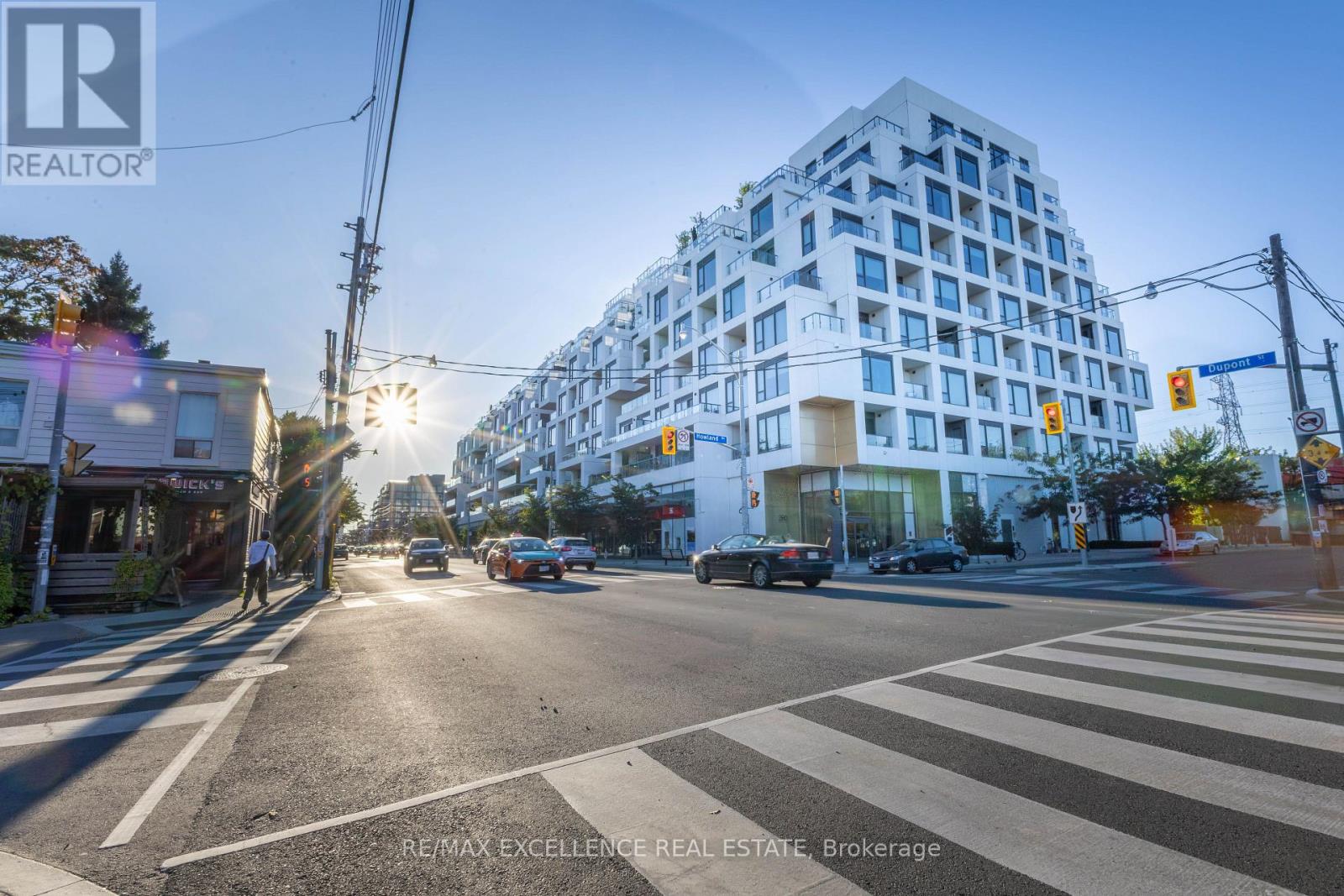 #330 280 HOWLAND AVENUE - 2
