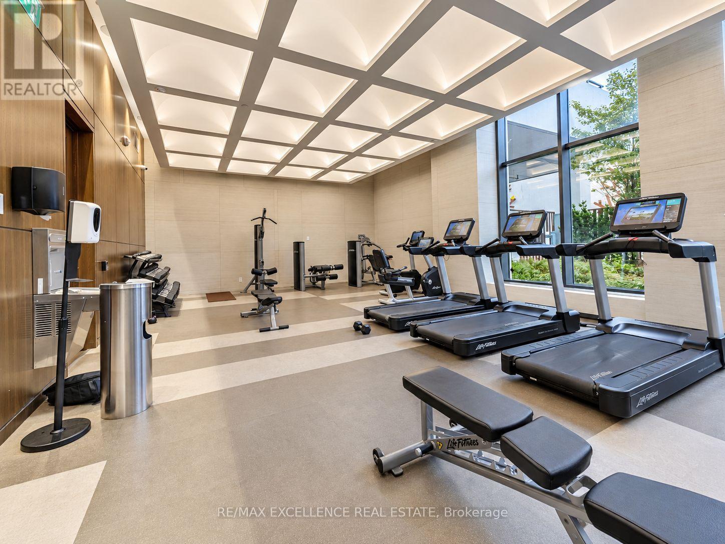 #330 280 HOWLAND AVENUE - 20