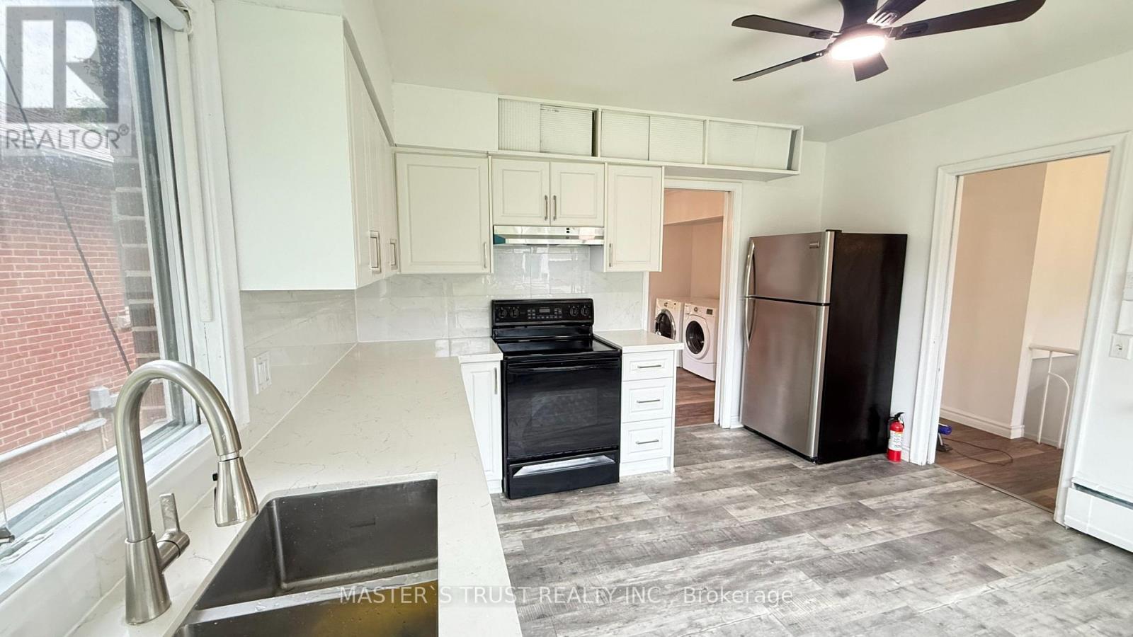 146 YORKVIEW DRIVE, Toronto (Willowdale West) — photo 3