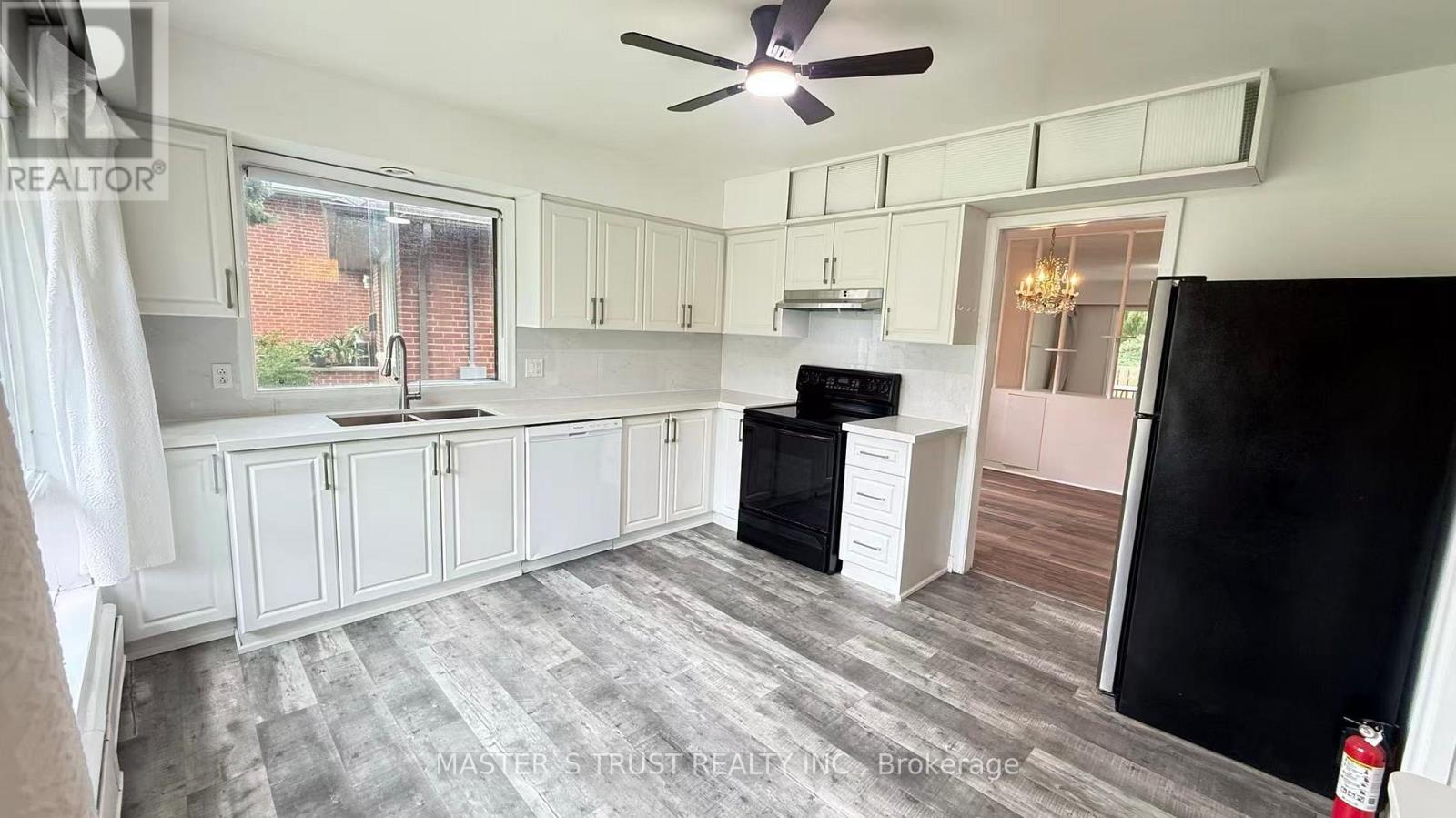146 YORKVIEW DRIVE, Toronto (Willowdale West) — photo 4