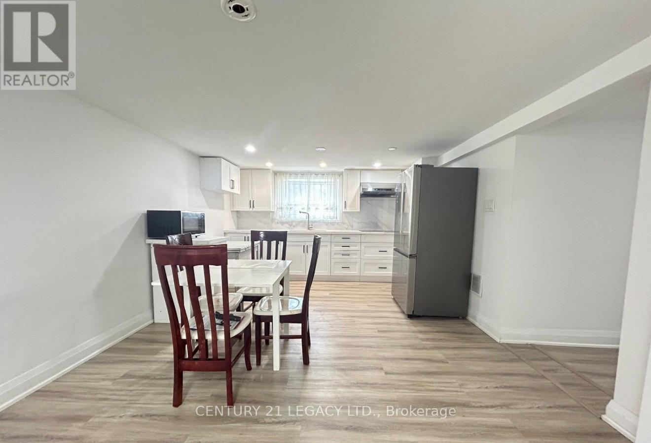 68 SINGLETON ROAD, Toronto (Wexford-Maryvale) — photo 2