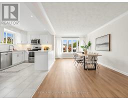 16 Avis Crescent, Toronto, ON M4B1B7 Photo 13