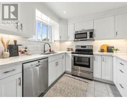 16 Avis Crescent, Toronto, ON M4B1B7 Photo 17