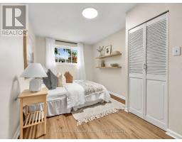16 Avis Crescent, Toronto, ON M4B1B7 Photo 23