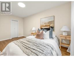 16 Avis Crescent, Toronto, ON M4B1B7 Photo 24