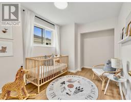 16 Avis Crescent, Toronto, ON M4B1B7 Photo 25