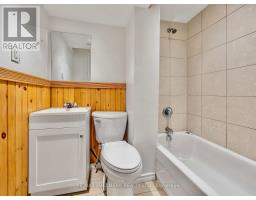 16 Avis Crescent, Toronto, ON M4B1B7 Photo 32