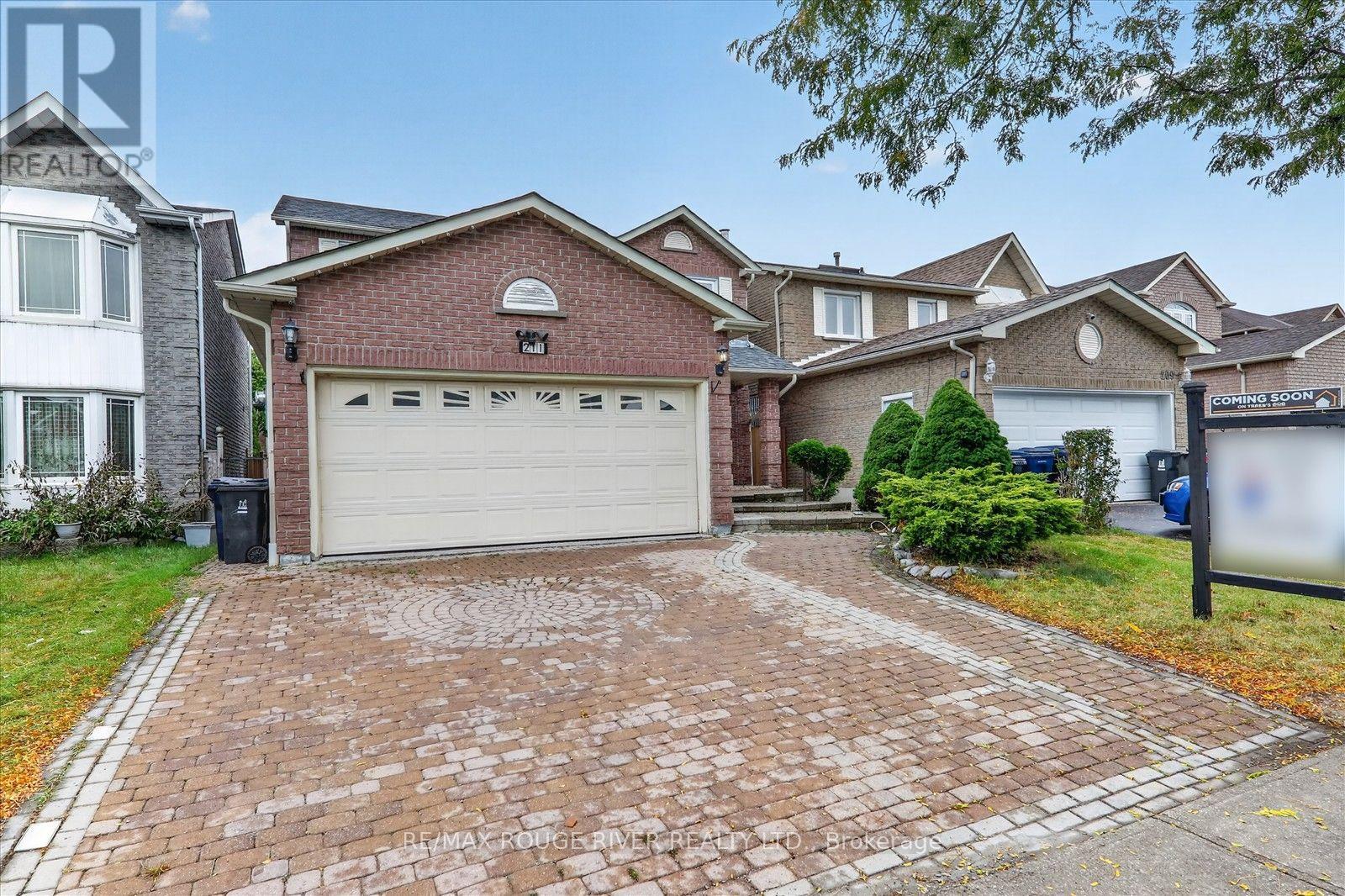 211 PONYMEADOW TERRACE - 2