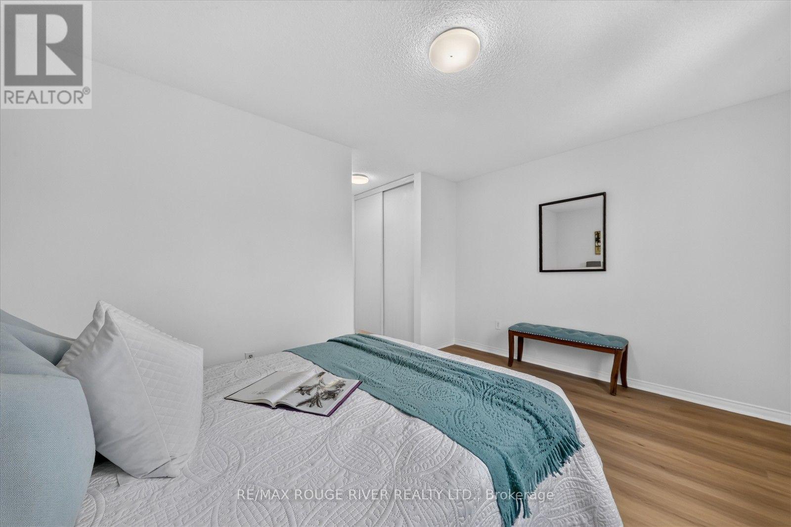211 PONYMEADOW TERRACE - 29