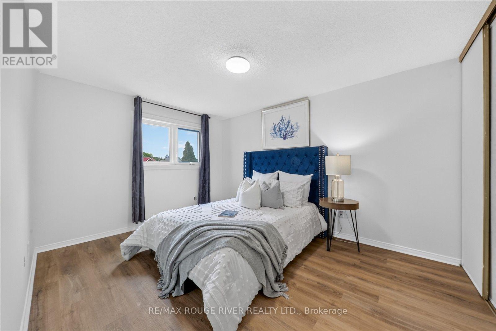 211 PONYMEADOW TERRACE - Image 30