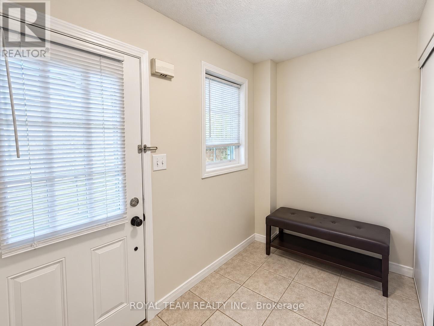 1786 SWAN STREET, Innisfil (Alcona) — photo 2