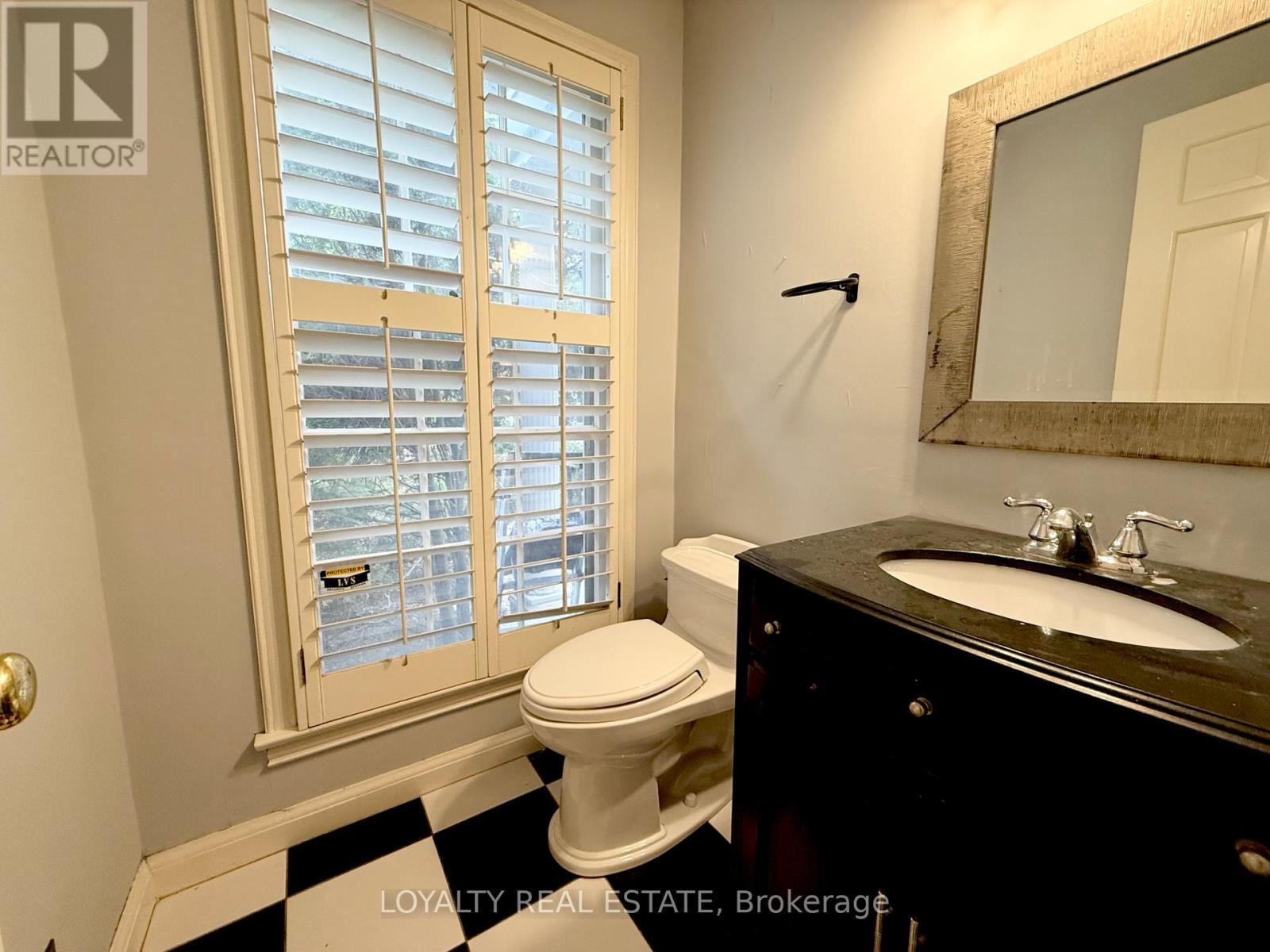 4 CANADIANA DRIVE, Markham (Bayview Glen) — photo 6