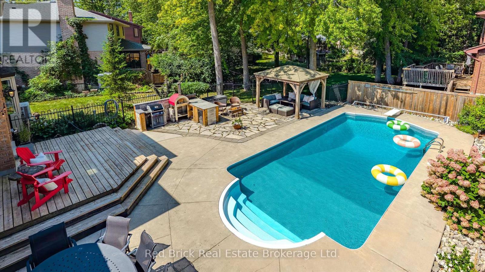 8 SUGARBUSH PLACE - 37