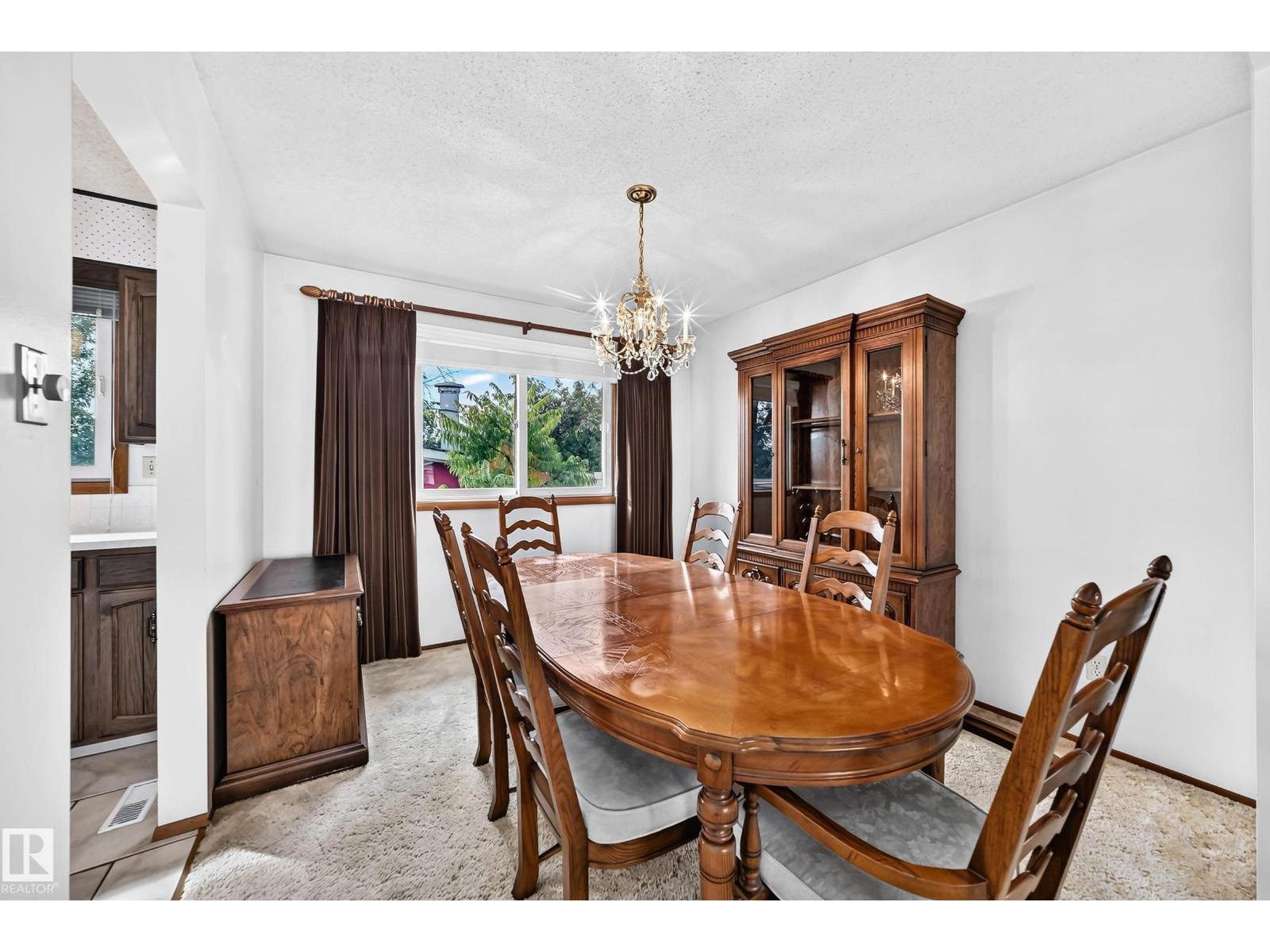 7355 18 AV NW - 16
