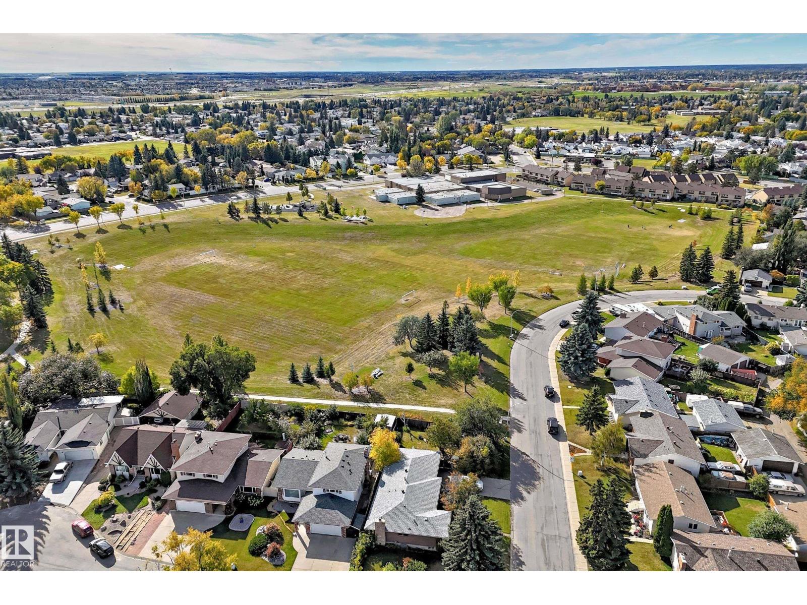 7355 18 AV NW - 27