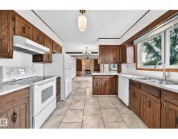 Recreation room - 7355 18 Av Nw, Edmonton, AB T6K2B5 Photo 9