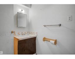 3211 71 St Nw, Edmonton, AB T6K1L1 Photo 30
