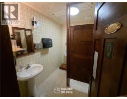 8405 Byng Rd, Port Hardy, BC V0N2P0 Photo 10