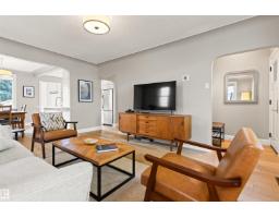 Laundry room - 10741 70 Av Nw, Edmonton, AB T6H2G4 Photo 9