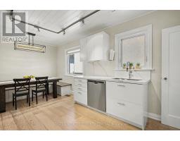 Bedroom 3 - 28 Inverleigh Drive, Toronto, ON M8Y3E3 Photo 6