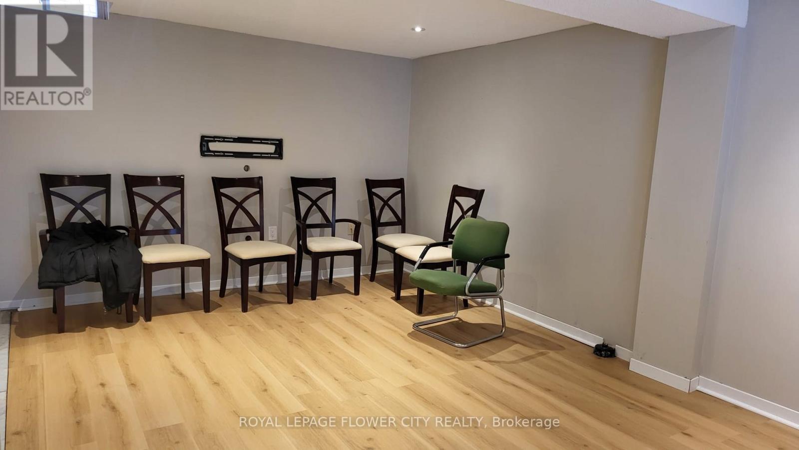 2605 INNISFIL ROAD, Mississauga (Erin Mills)