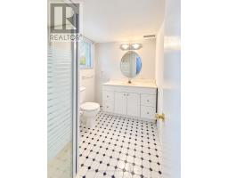 242 Silverthorn Avenue, Toronto, ON M6N3K4 Photo 13