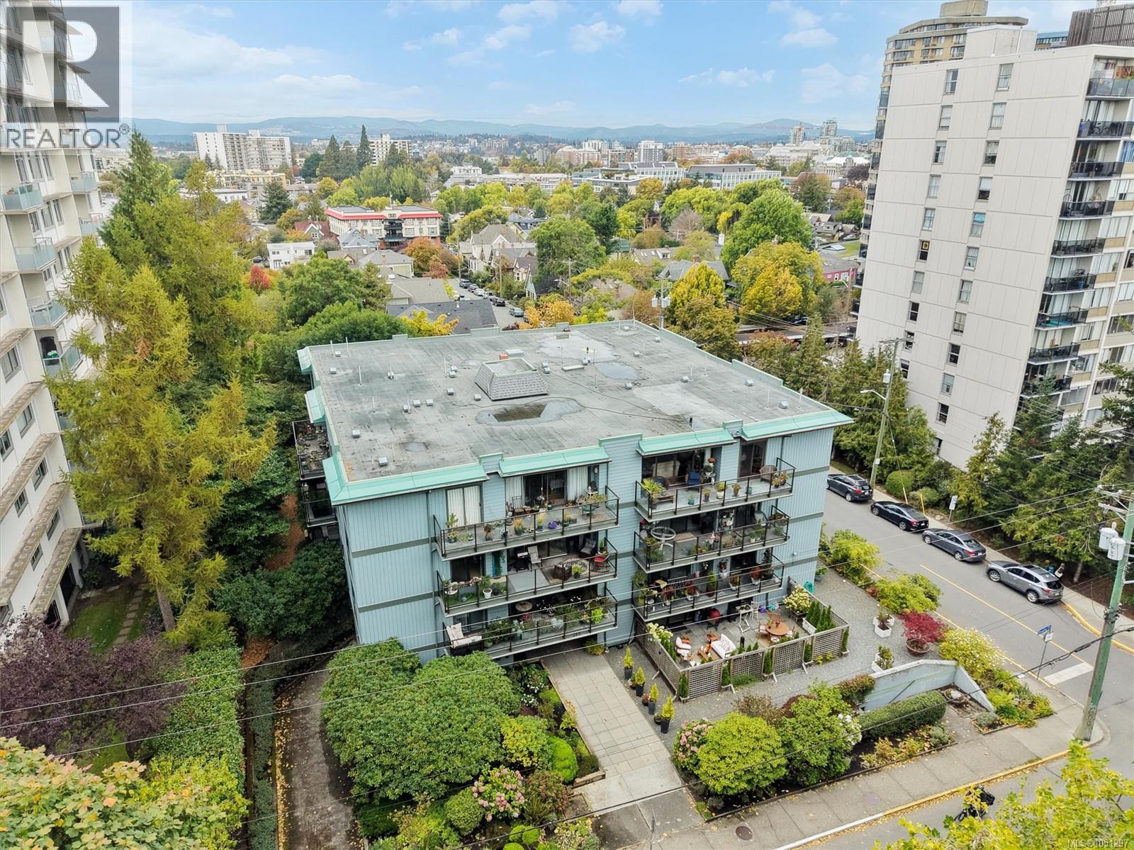 #101 280 Douglas St - 27