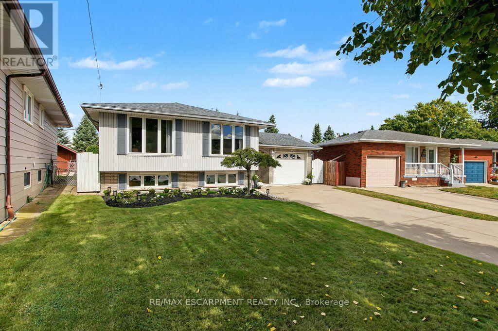 30 CATALINA DRIVE, Hamilton (Greenford) — photo 2