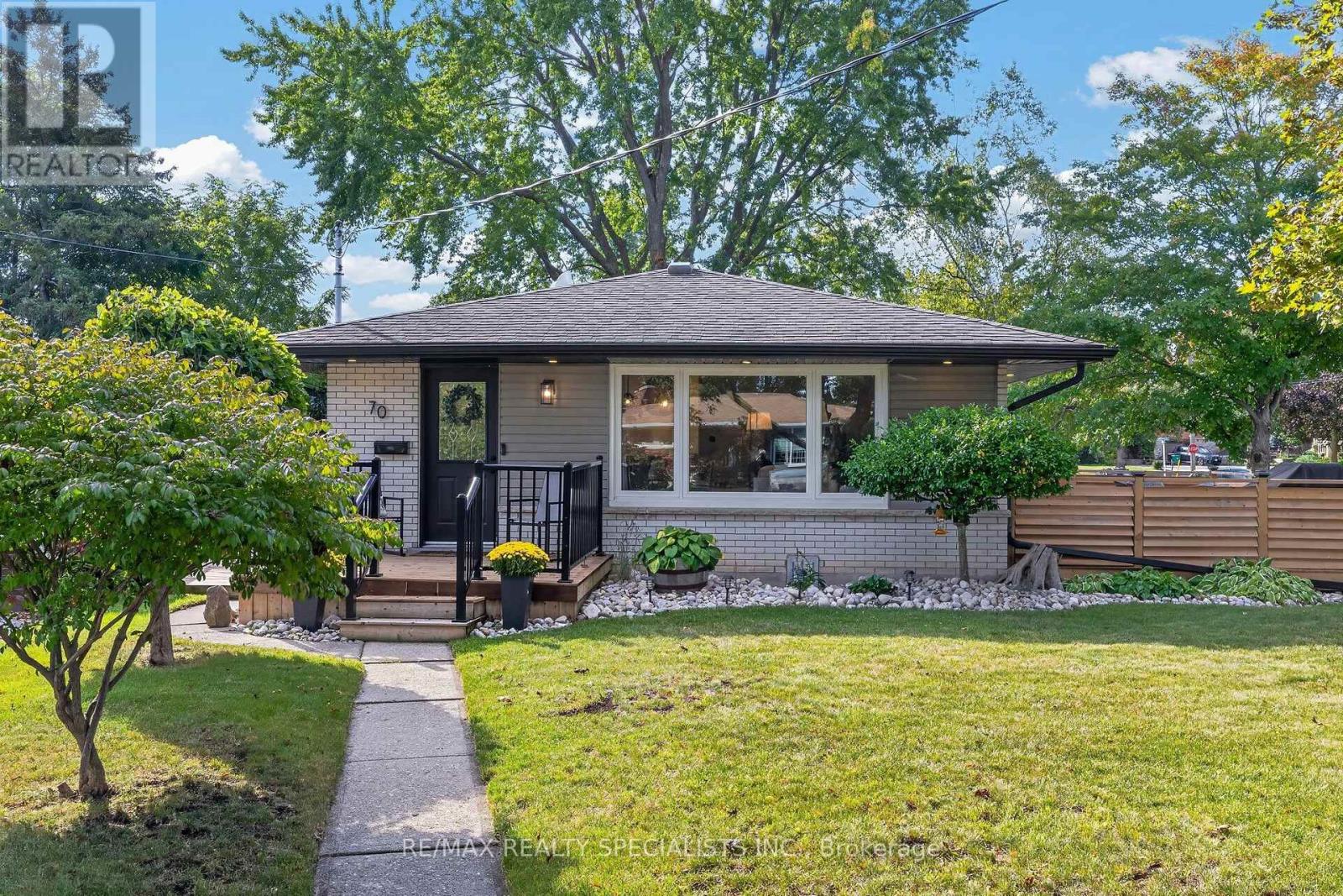 70 DUNCAIRN AVENUE - 2
