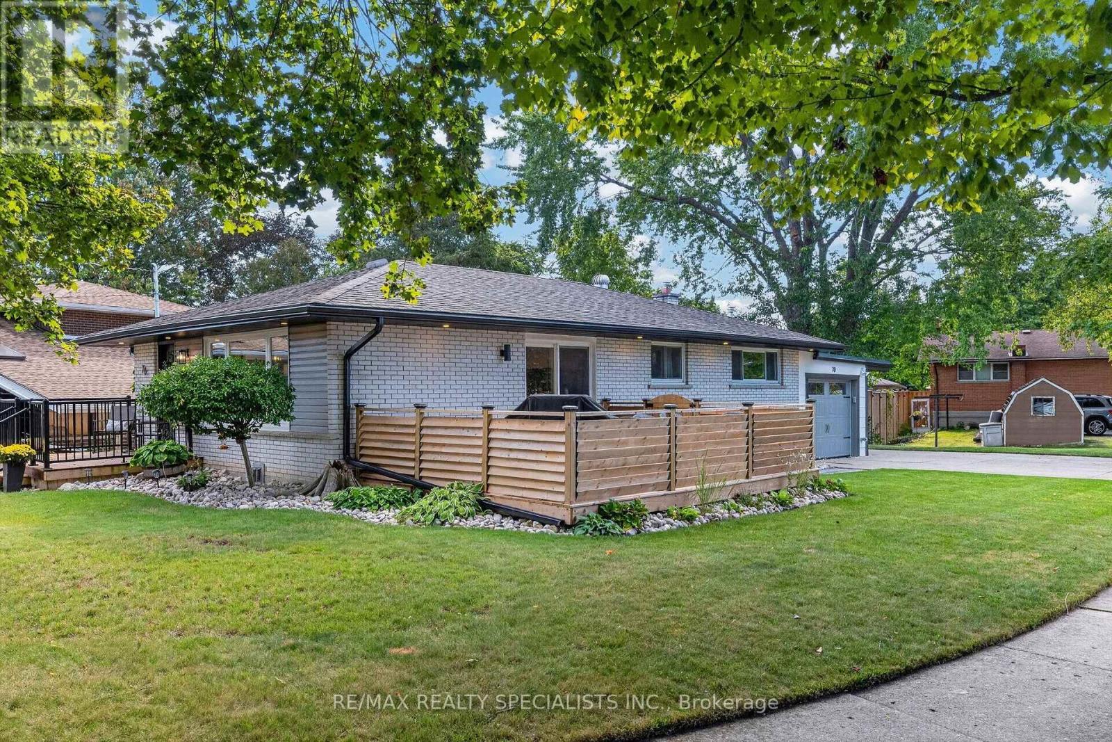 70 Duncairn Avenue, Kitchener, ON photo 34