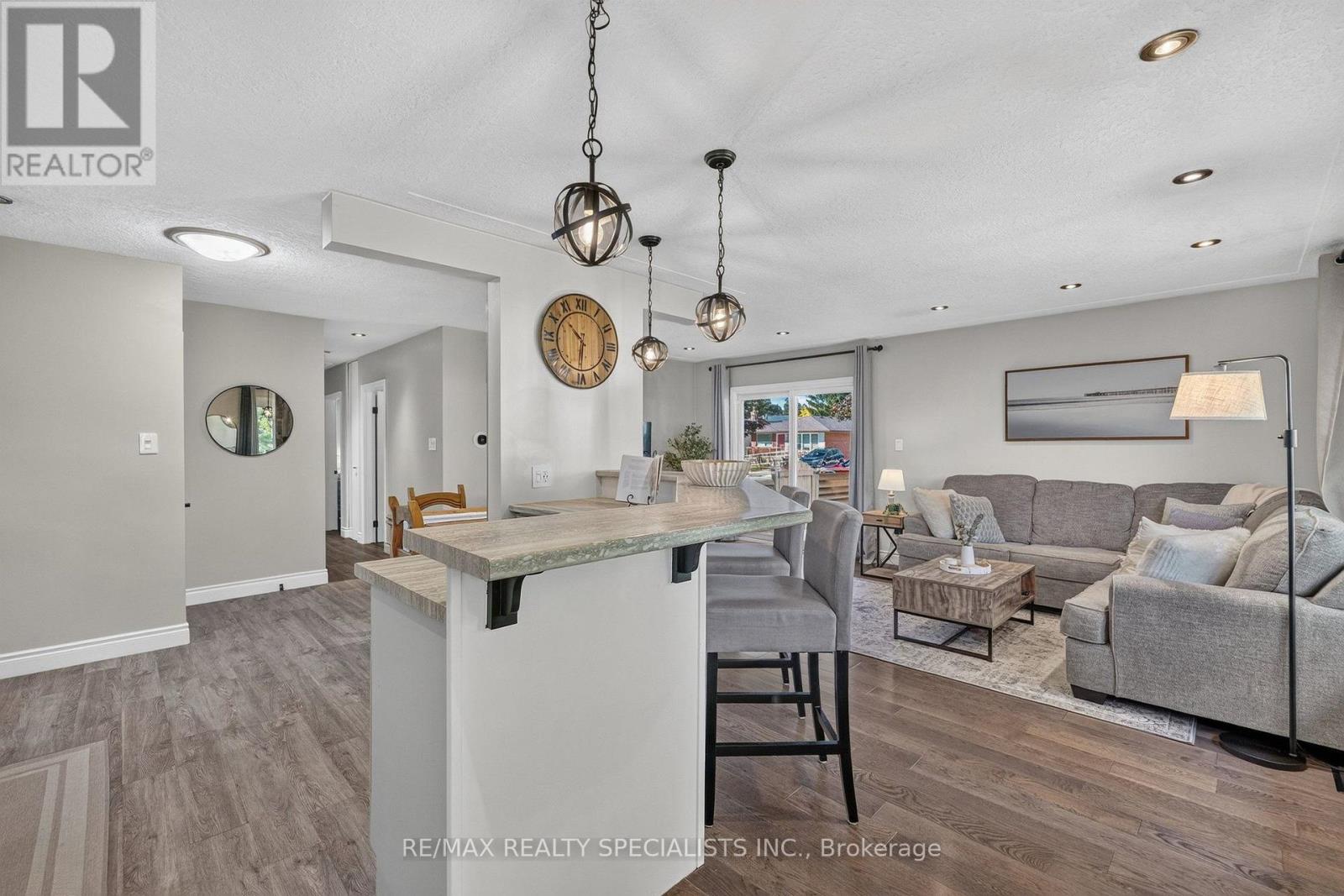 70 DUNCAIRN AVENUE - 8