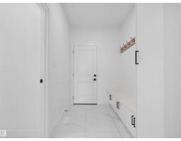 Mud room - 1724 19 St Nw, Edmonton, AB T6T2N1 Photo 11