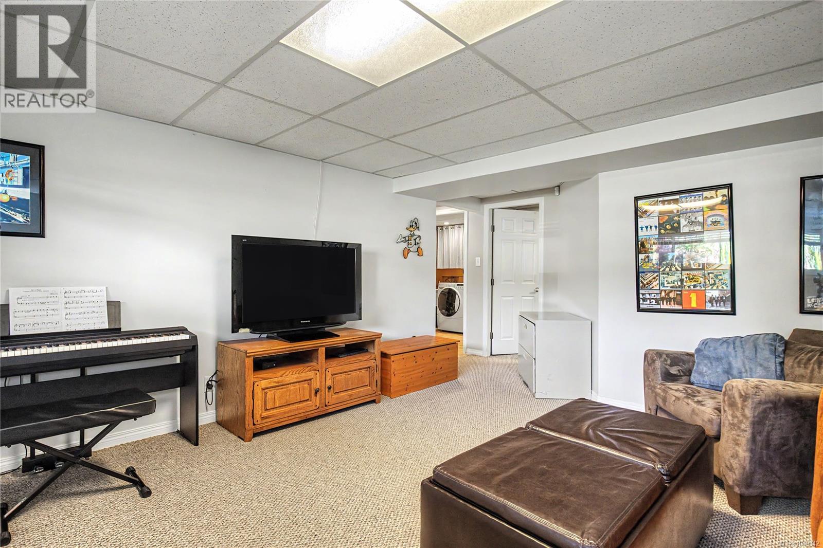 3071 Shamrock Pl - Image 23