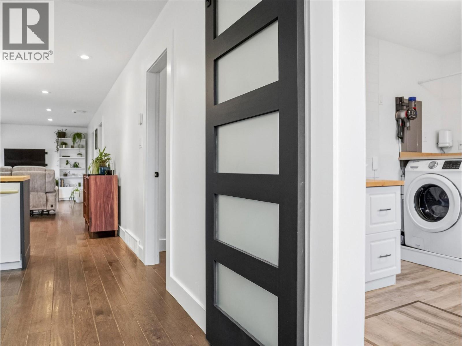 1537 115 Avenue - 28