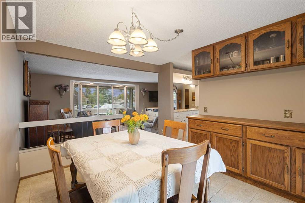 224 Pinetree Bay NE, Calgary, Alberta, T1Y1M1 — thumbnail 7