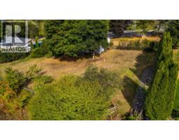 Foyer - 3275 Upper Mcleod Road, Spallumcheen, BC V4Y0S6 Photo 11