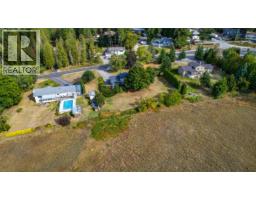 Partial ensuite bathroom - 3275 Upper Mcleod Road, Spallumcheen, BC V4Y0S6 Photo 13